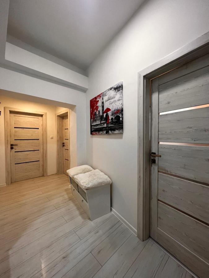 Apartmany V Centre - Vlastna Izba So Spolocnou Kuchynou A Kupelnou Moze Byt Zdielana 2 Inymi Izbami Martin Exteriör bild